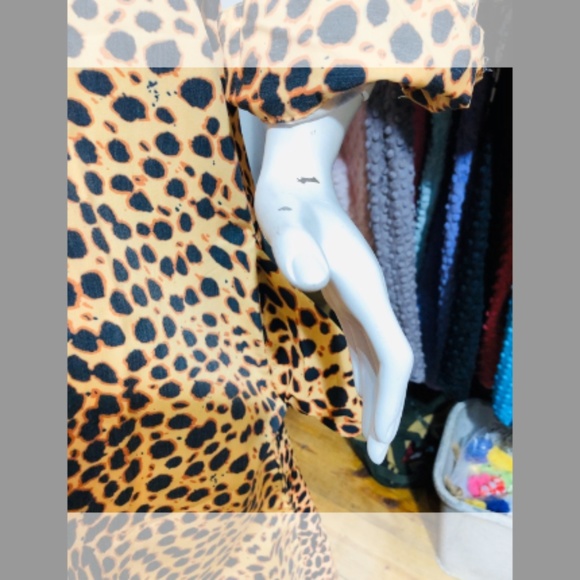 Leopard Print Duster - Picture 2 of 5